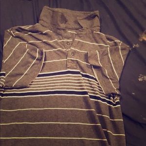 A collar T-shirt